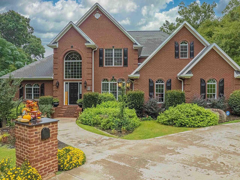 1st image of 1818 Stoney Crest Dr