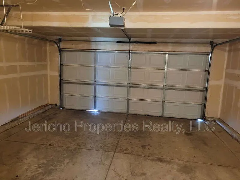 5215 Dudley St — Photo 6