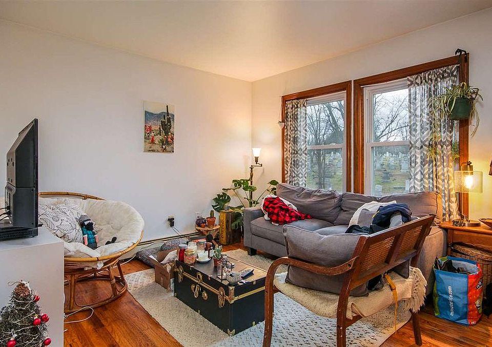 Sunny living room