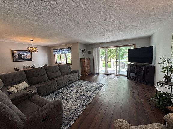 5th image of 1518 Falcon Dr
