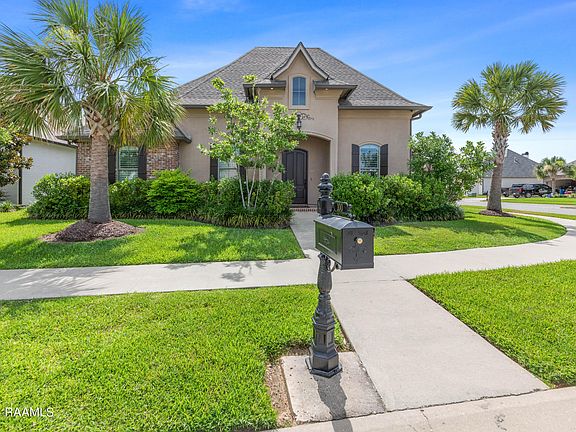 2nd image of 100 Cascade Palm Ct