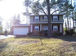 322 McFadyen Dr, Fayetteville, NC 28314