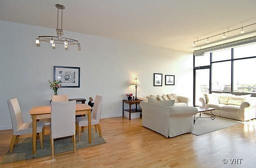 3rd image of 4020 N Damen Ave Unit 507