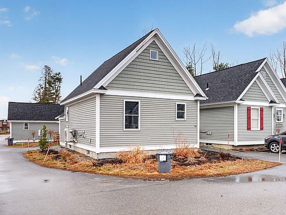4th image of 994 Portland Road #16