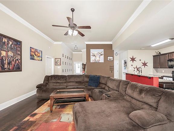 4th image of 40170 Maison Lafitte Blvd