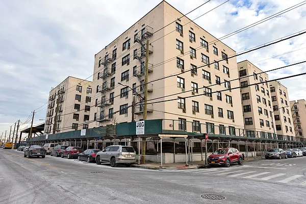 Sold by Ilite Realty Inc | media 28