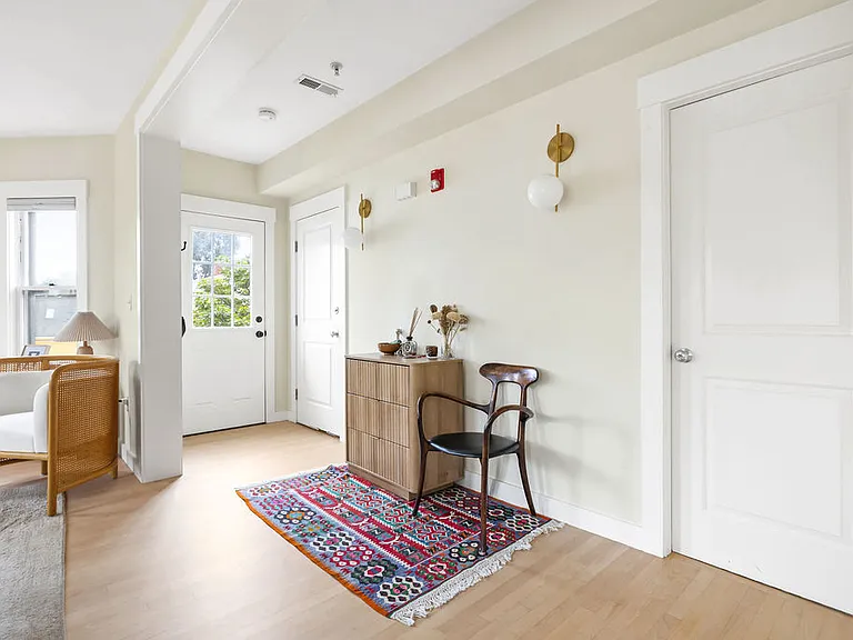 56 Gorham St #3A — Photo 14