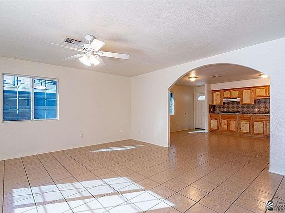 4th image of 448 S 14th Ave