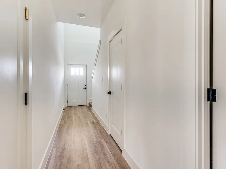 1224 Elva Warren St — Photo 6