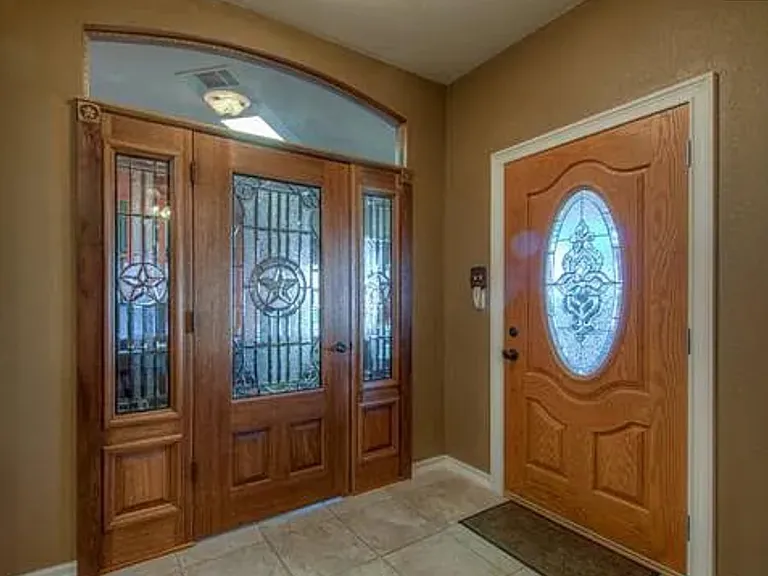 206 Katherine Way — Photo 8