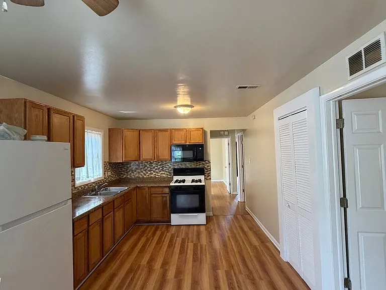 14045 S Atlantic Ave — Photo 4