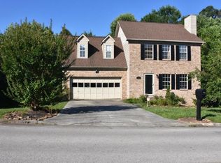8808 Barbee Ln, Knoxville, TN 37923