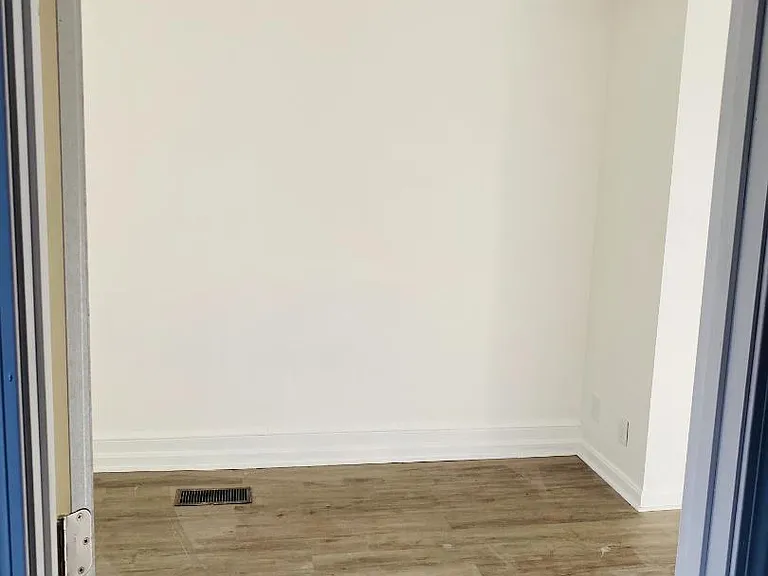 Unit Photo