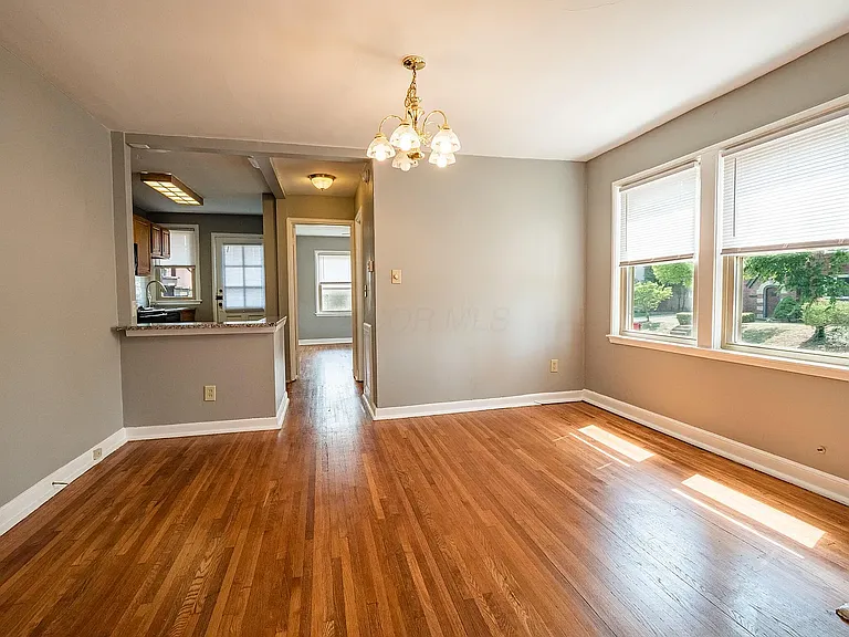 1558 Northwest Blvd #1 — Photo 3