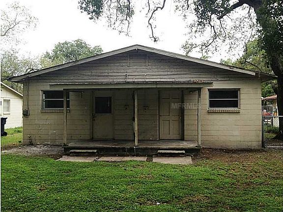 5th image of 2806 E Clark St