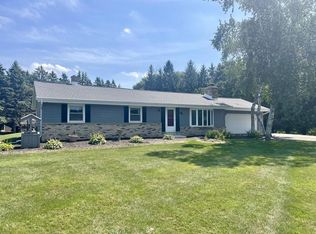 W236N9288 Monticello Dr, Colgate, WI 53017