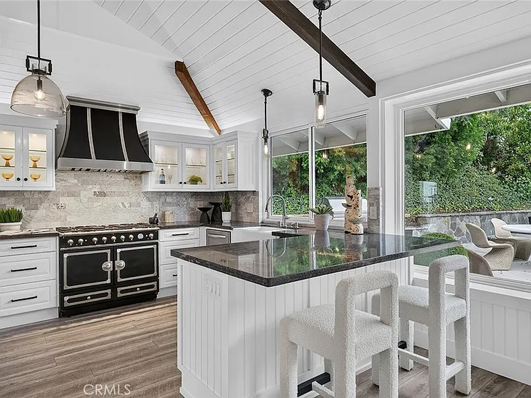 3500 Surfview Ln — Photo 6