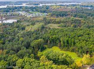 McCully Ln, Fenton, MI 48430