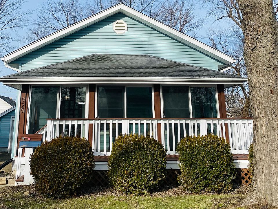 1st image of 925 Weng Ave