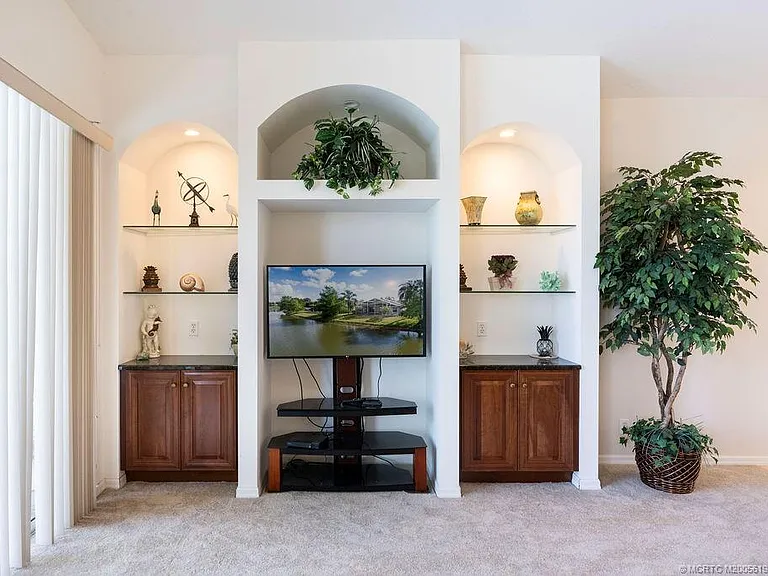 2096 NW Marsh Rabbit Ln — Photo 33