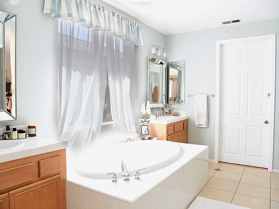 3rd image of 1707 Cortez Ave