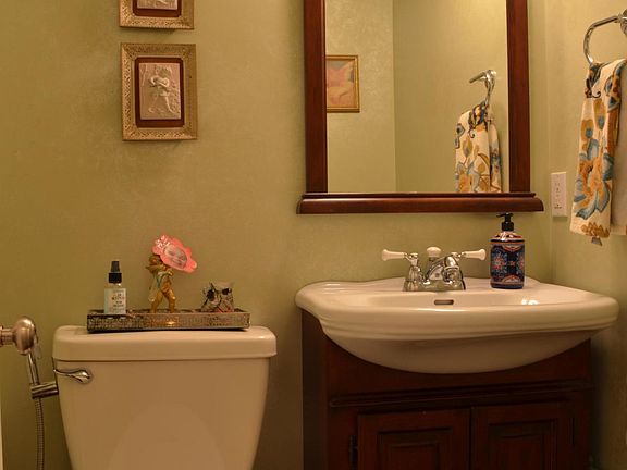 5th image of 180 Cinnabar Cir