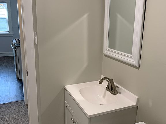 5th image of 15711 Delaware Ave #2