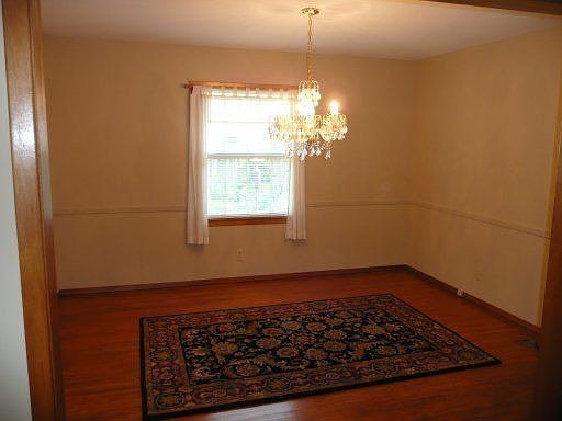 5th image of 4308 Pleasantwood Dr