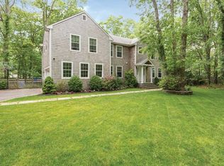 611 Water Mill Towd Rd, Southampton, NY 11968