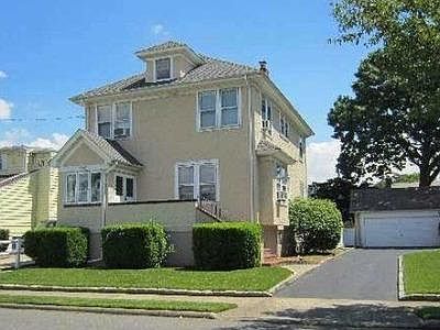 2nd image of 530 Oceanpoint Ave