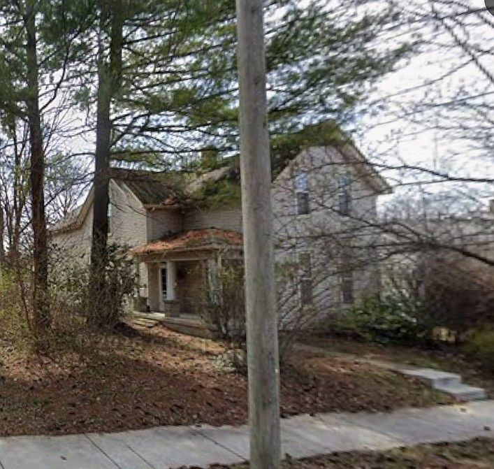1st image of 1419 Kossuth St
