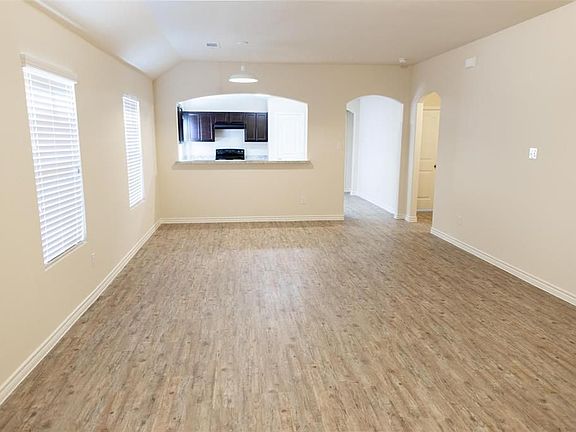 2nd image of 5527 Long Arbor Ln