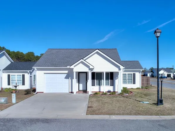 2 Waterford Way SE, Moultrie, GA 31788