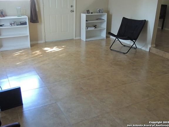 2nd image of 2514 Worldland Dr