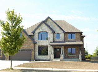 11755 Golden Gate Dr, Mokena, IL 60448