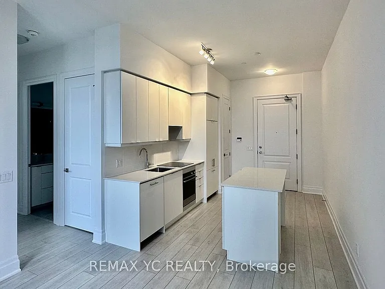 30 Elm Dr W #Penthouse 06 — Photo 2