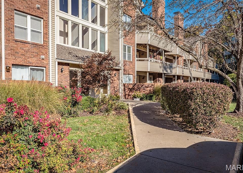 1st image of 1010 Thoreau Ct APT 301