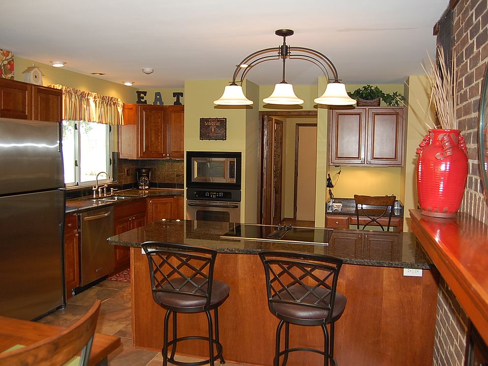 1st image of 411 Jumper Hill Ct