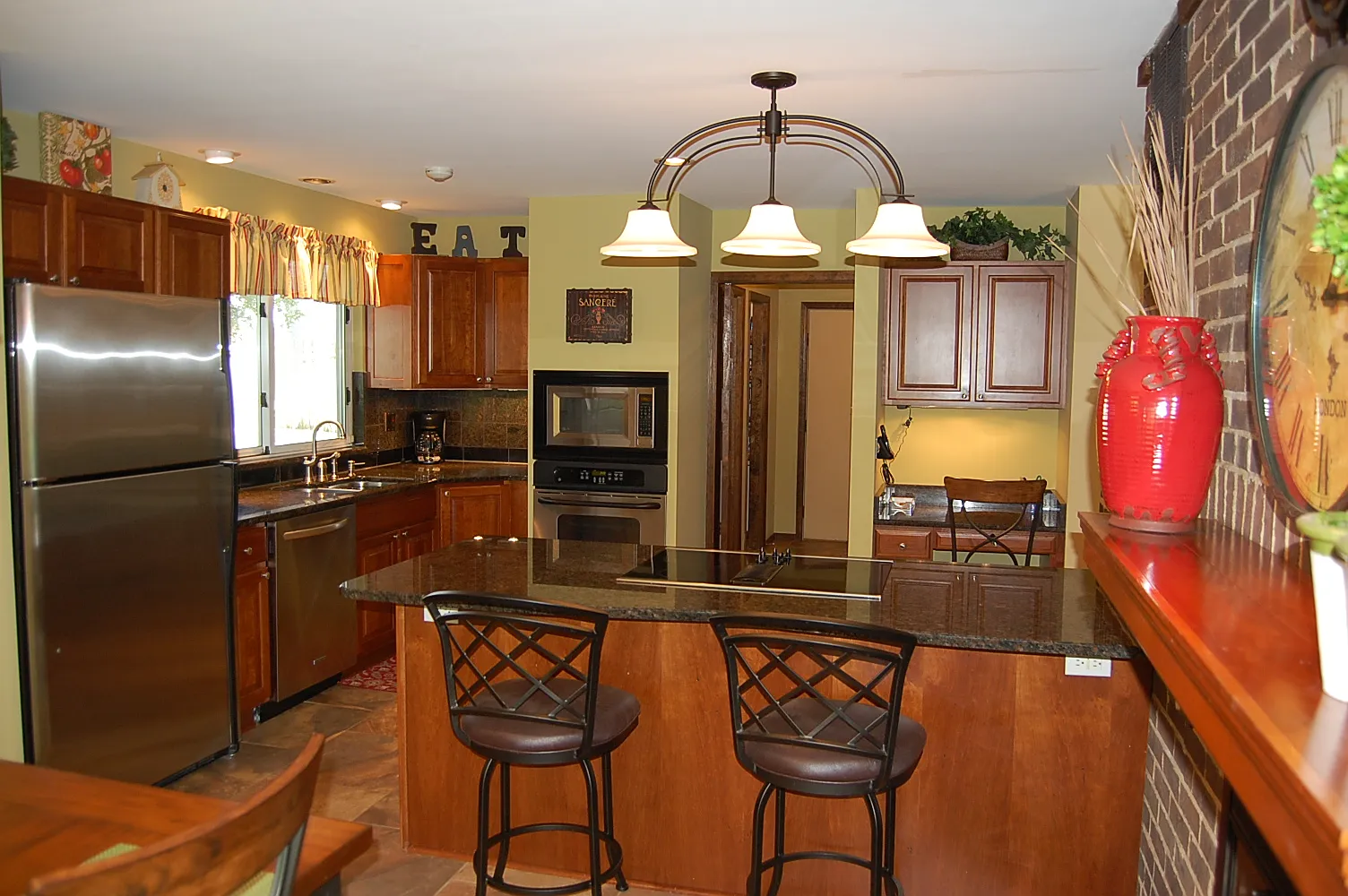 411 Jumper Hill Ct photo 1