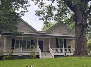 527 College St, Carrollton, GA 30117