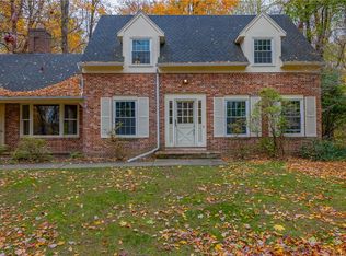 421 Woodland Ln, Webster, NY 14580