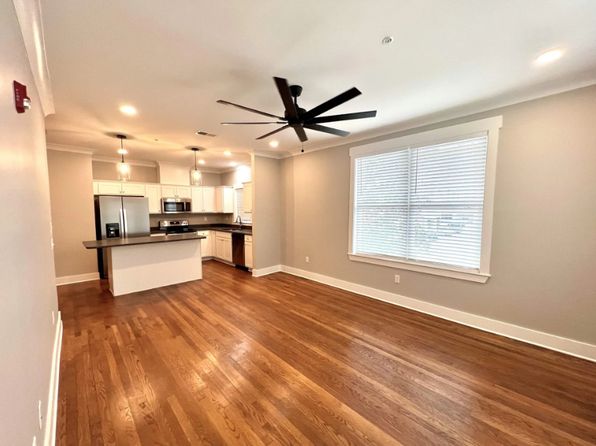 26 N McLean Blvd #201