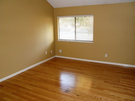 5th image of 2261 Indian Wells Ct