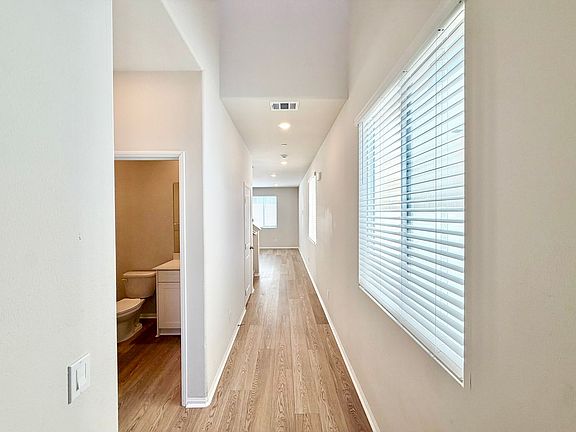 4th image of 36330 Albus Ave