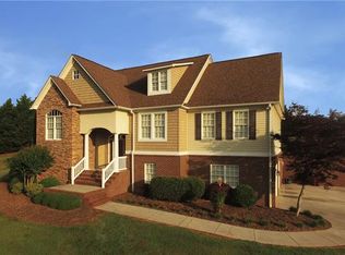 5489 Land Harbour Dr, Granite Falls, NC 28630