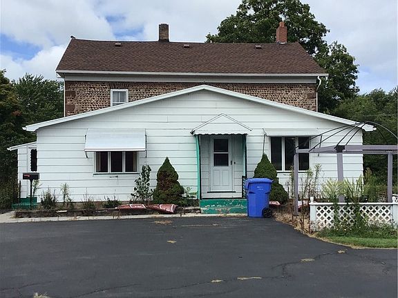 5th image of 6952 Ontario Center Rd