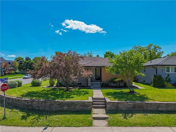 2 Westmount Rd, Guelph, ON N1H 5H2