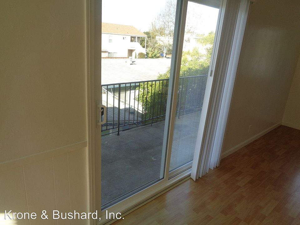 1st image of 811 Agate St APT 9