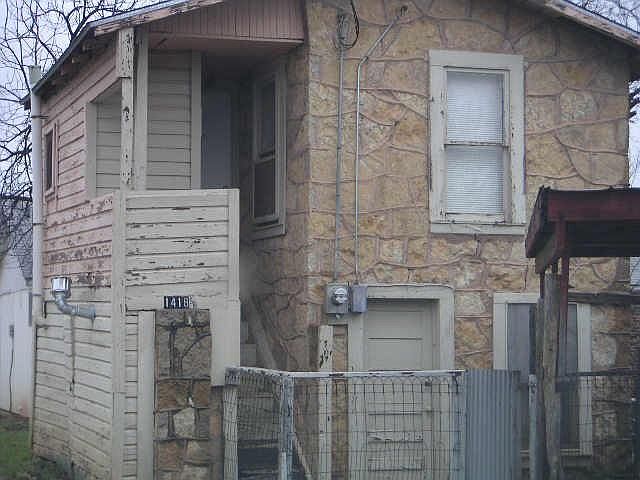 1st image of 1418 Chestnut St #A