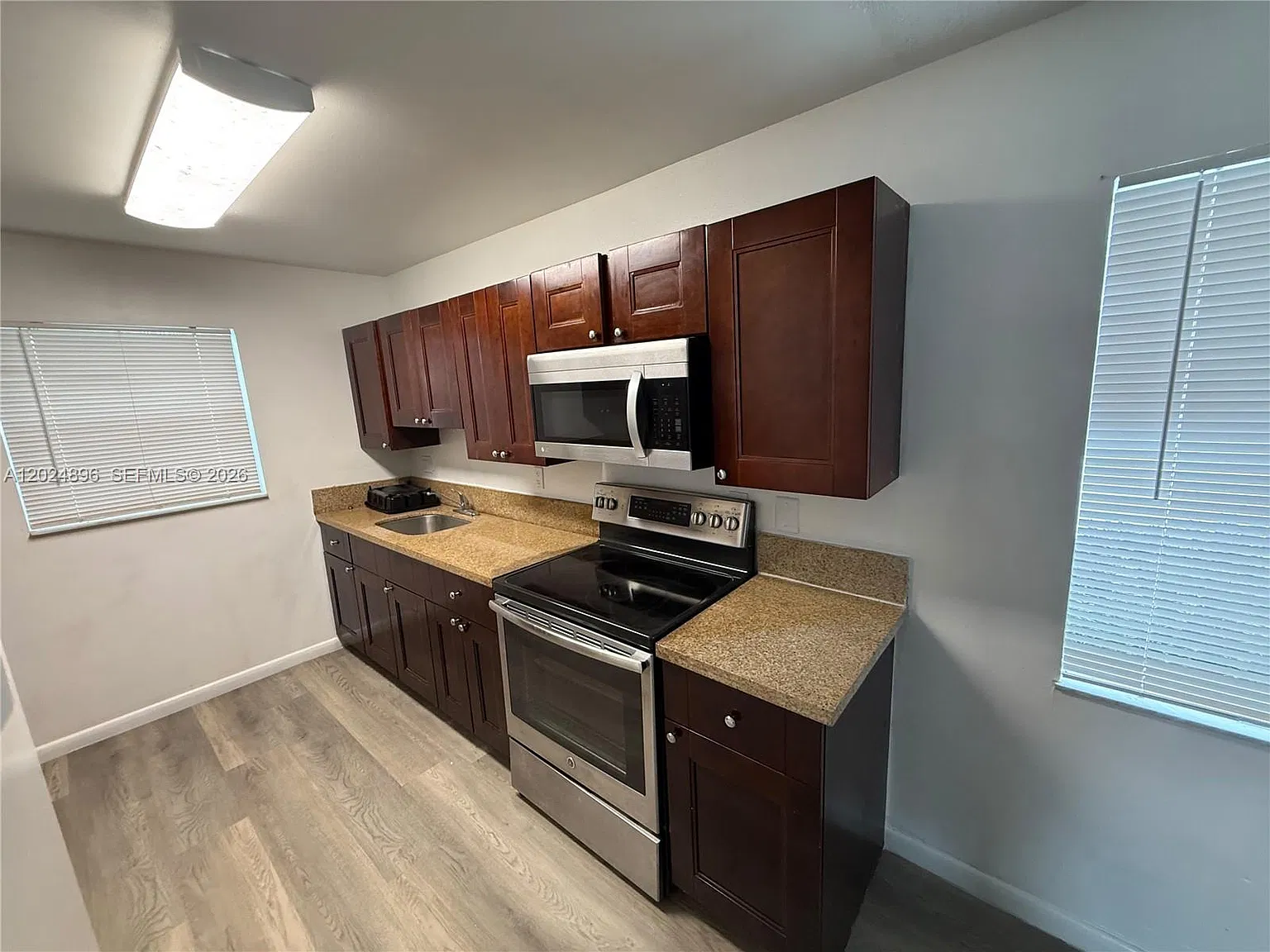 Pembroke Pines No 3 — Photo 2